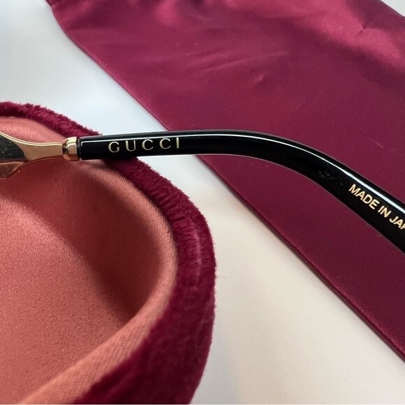 Gucci Womens Sunglasses GG0076S 002 Black/Gold Frames - Picture 9 of 15